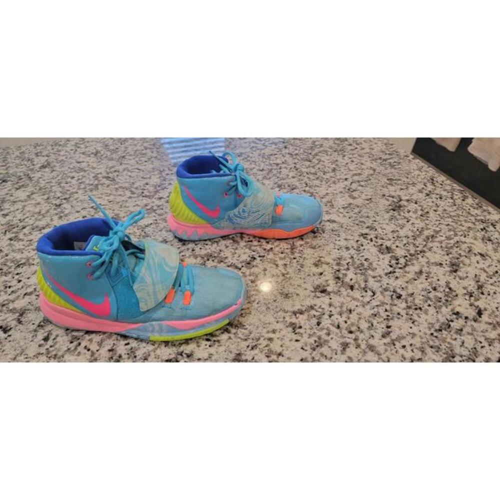 Nike Basketball Shoes - Multicolor, Size  Youth 5.5